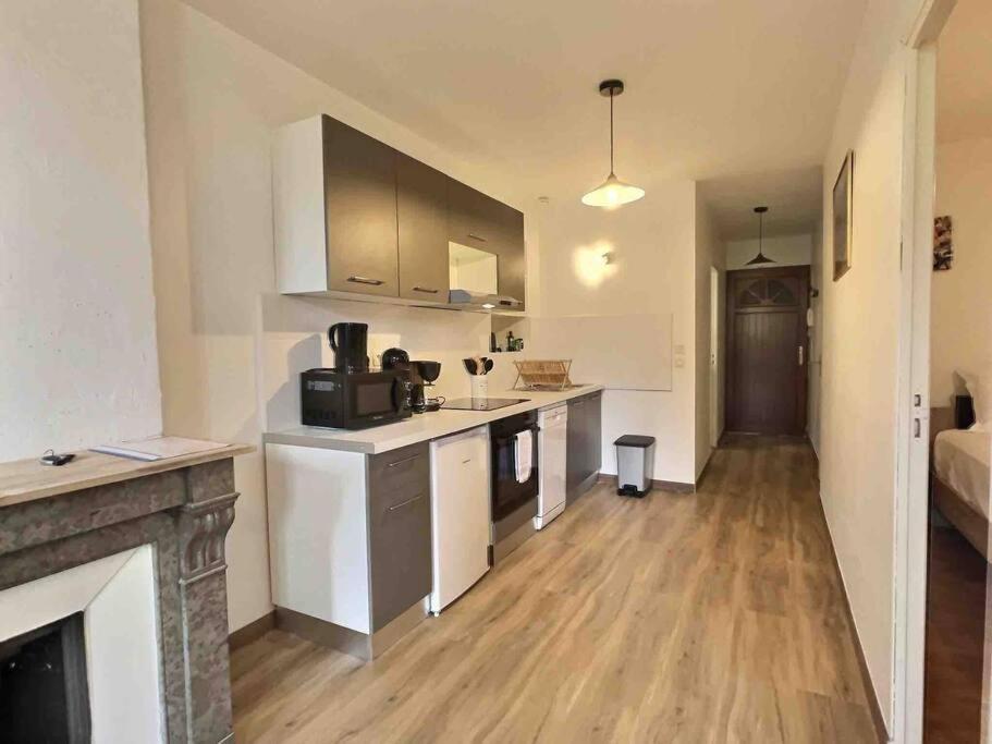L'Appart De La Comedie-Centre Apartment Бур-ен-Брес Екстериор снимка