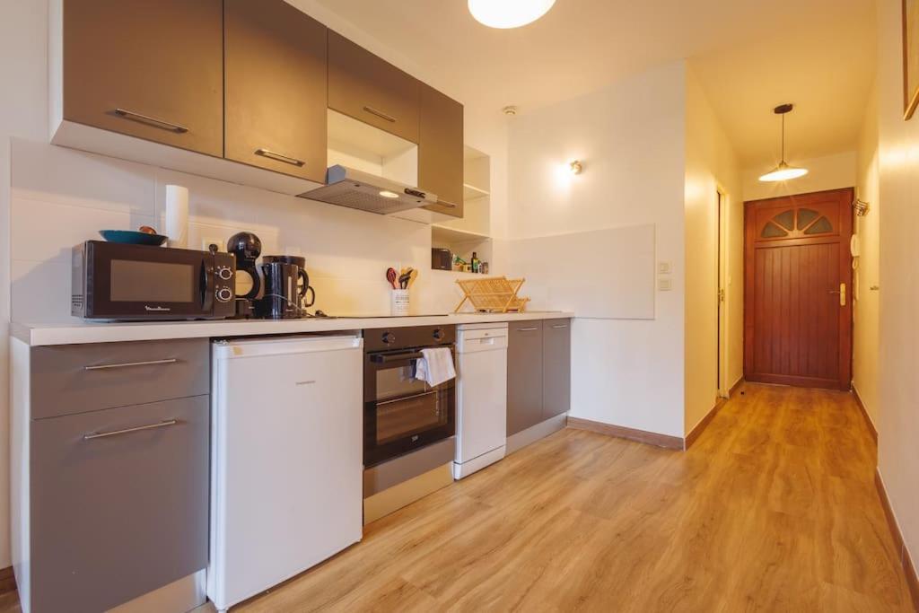 L'Appart De La Comedie-Centre Apartment Бур-ен-Брес Екстериор снимка